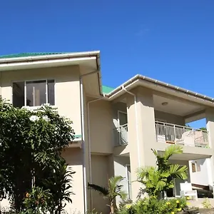 Riverside - Beau Vallon Бо-Валлон