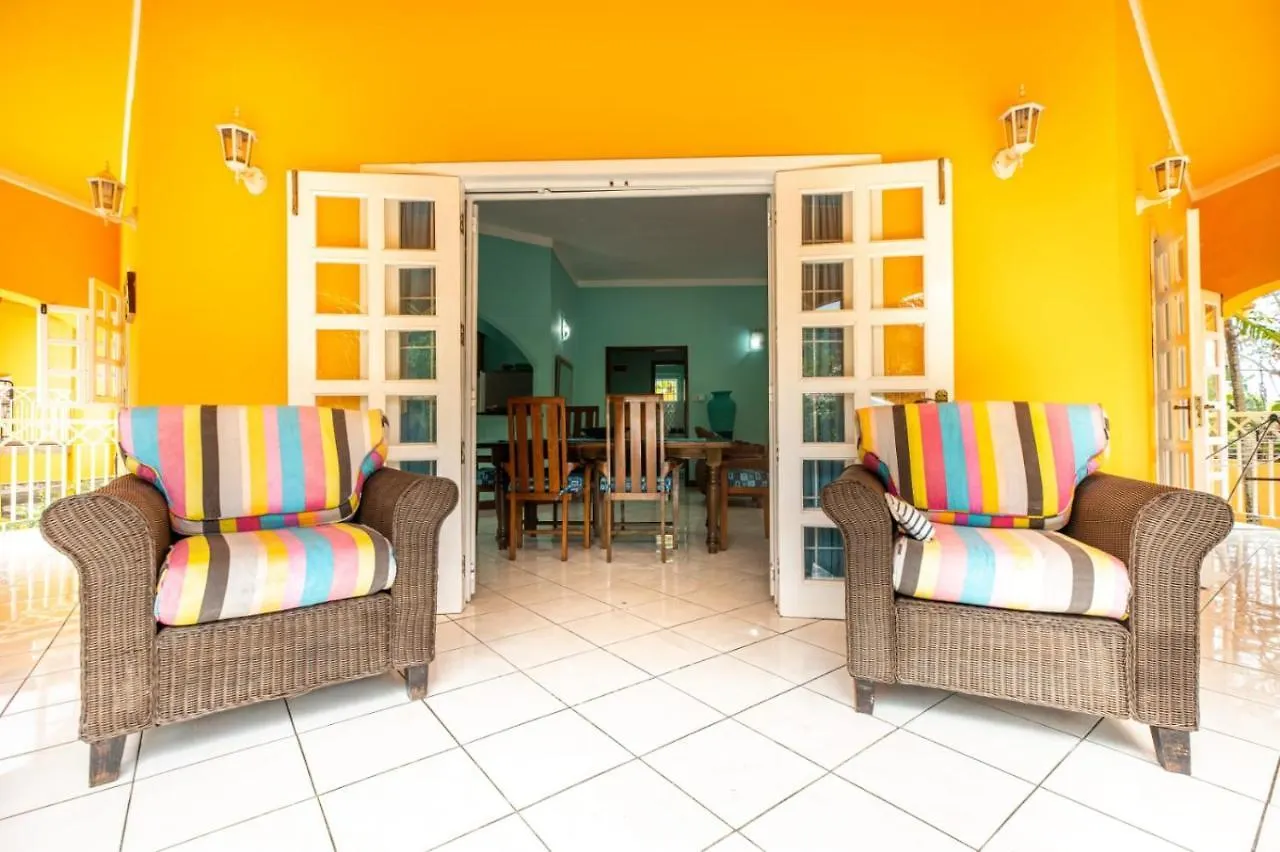 Beau Vallon Residence